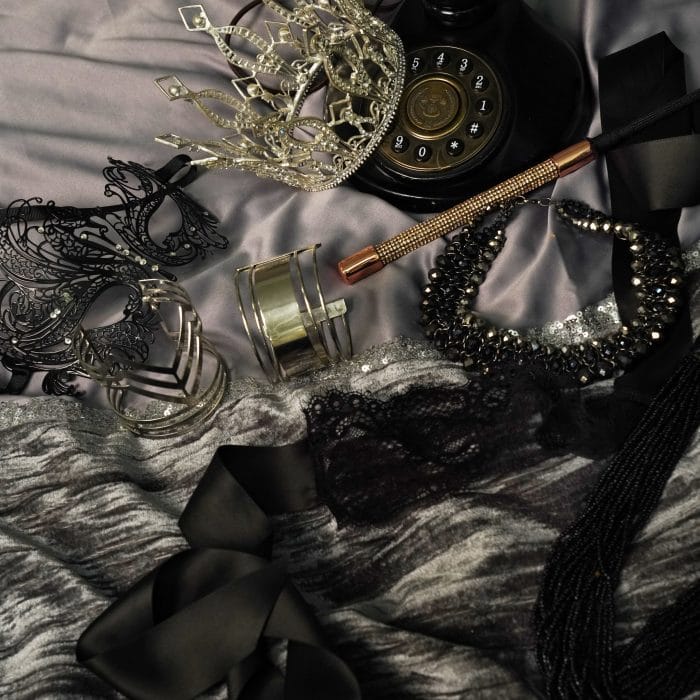 Boudoir props and accessories for your photoshoot